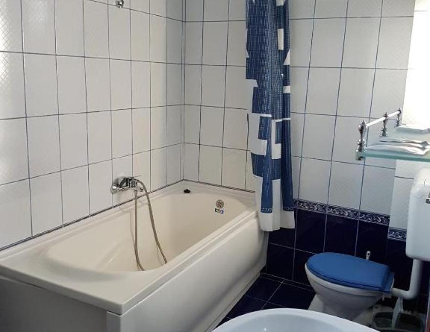 Baie cu cada - Pensiunea Ana